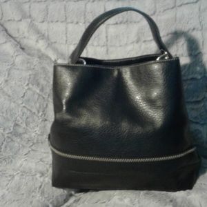Tommy Hilfiger Medium  Black leather purse
